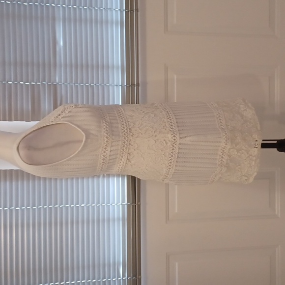 2/$50 White Lace Low-Cut Dress - Size Large - Picture 3 of 7